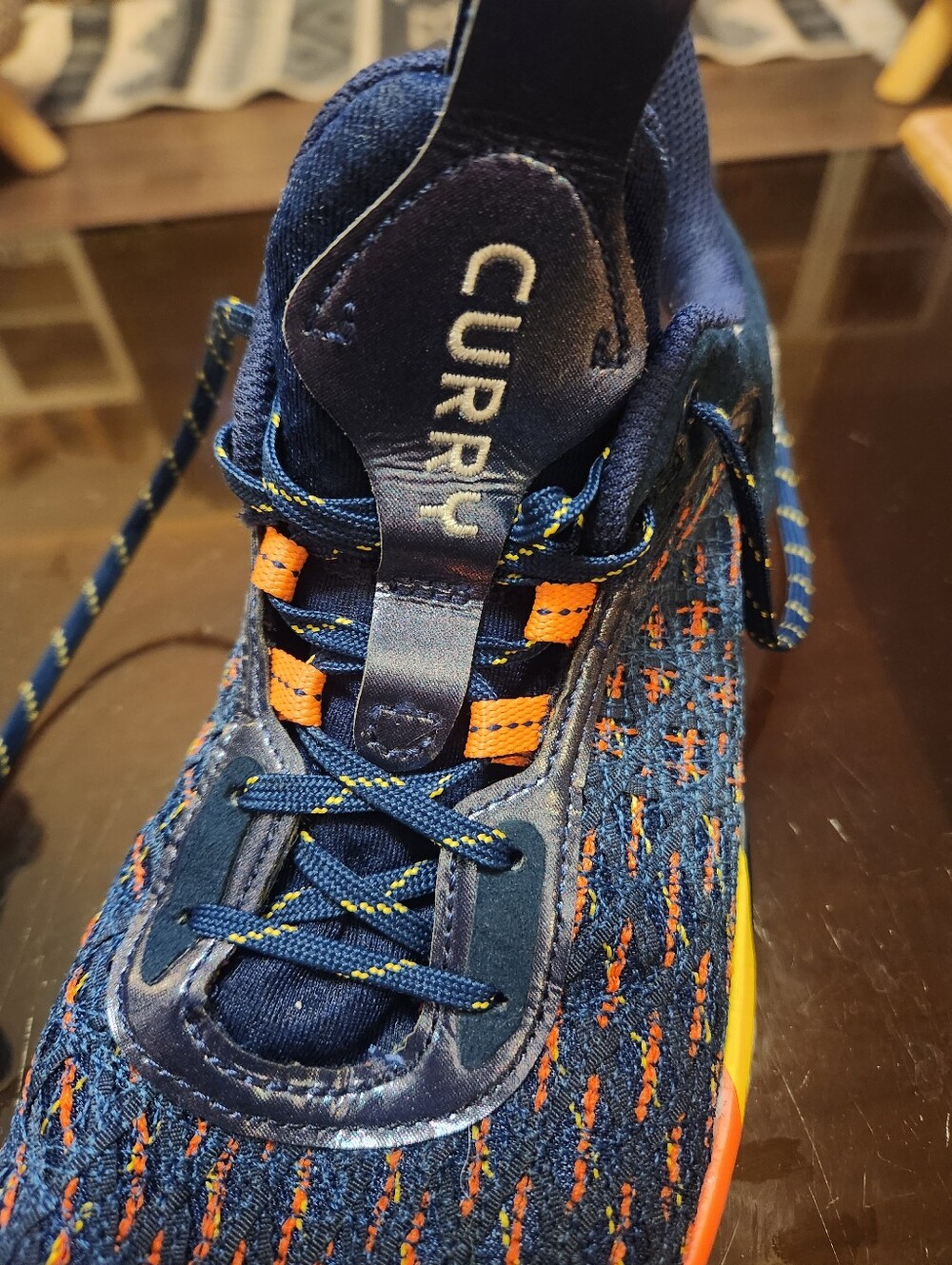 Under Armour Curry Flow Sneakers Size  M10 W11.5 - Picture 2 of 12